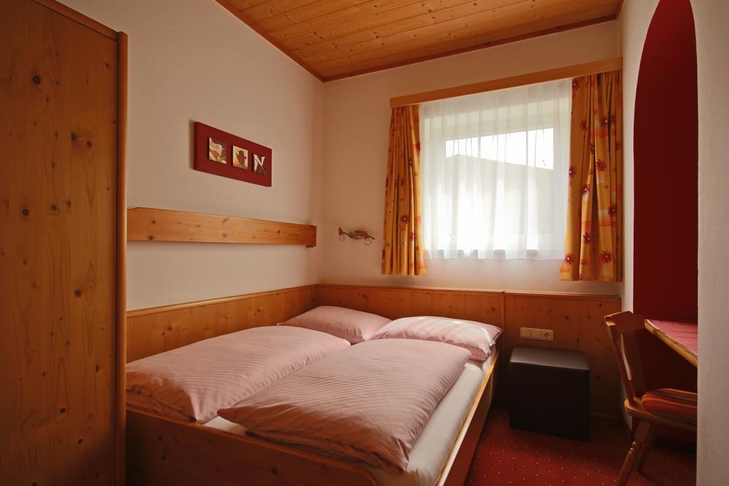 Pension Riedlsperger Saalbach-Hinterglemm Rom bilde